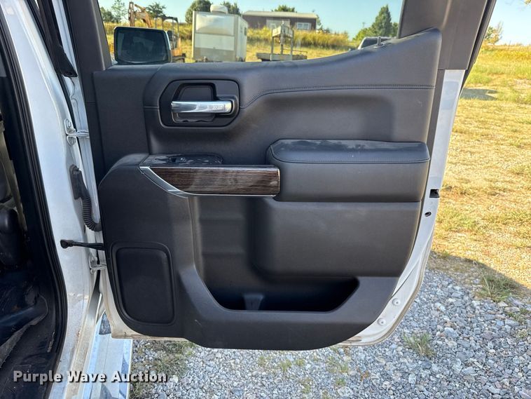 image for item FC4352 2019 GMC Sierra 1500 Crew Cab pickup truck