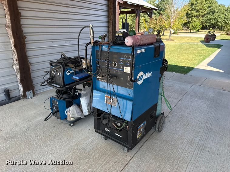 image for item FC4367 Miller Syncrowave 250 DX welder