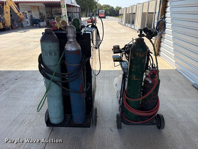 image for item FC4367 Miller Syncrowave 250 DX welder