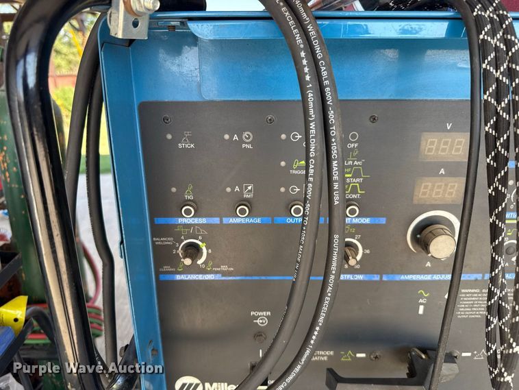 image for item FC4367 Miller Syncrowave 250 DX welder