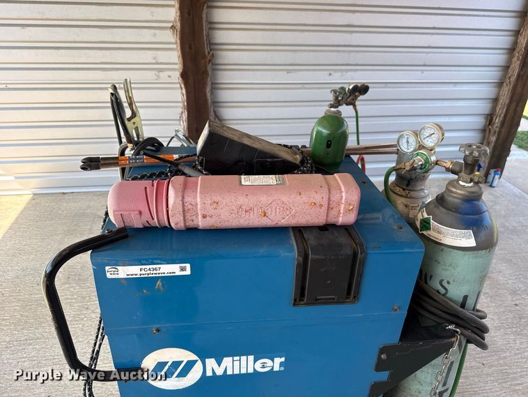 image for item FC4367 Miller Syncrowave 250 DX welder