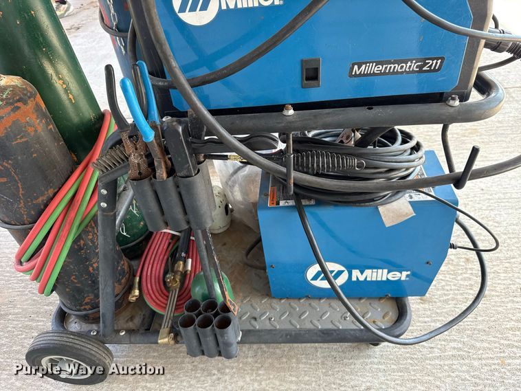 image for item FC4367 Miller Syncrowave 250 DX welder