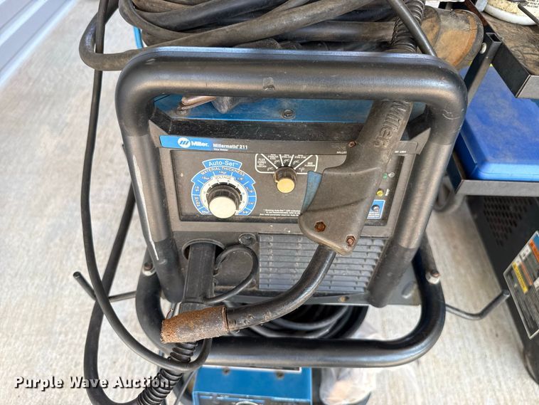 image for item FC4367 Miller Syncrowave 250 DX welder