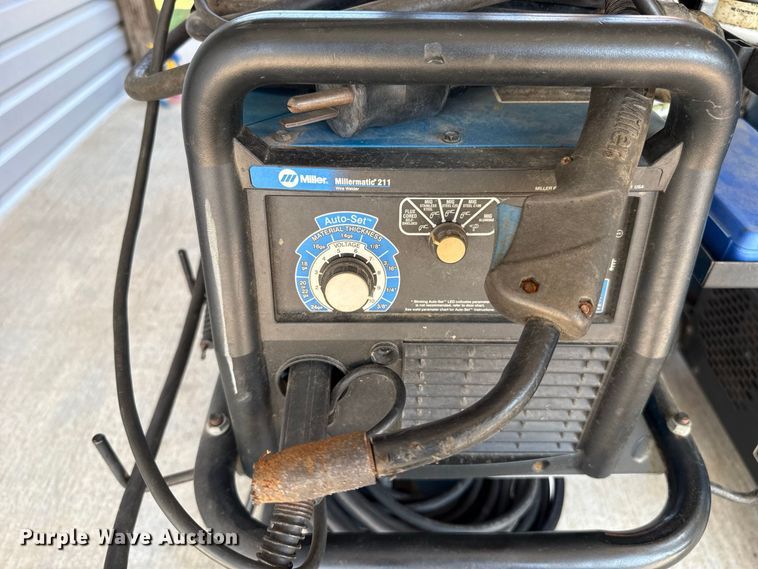 image for item FC4367 Miller Syncrowave 250 DX welder