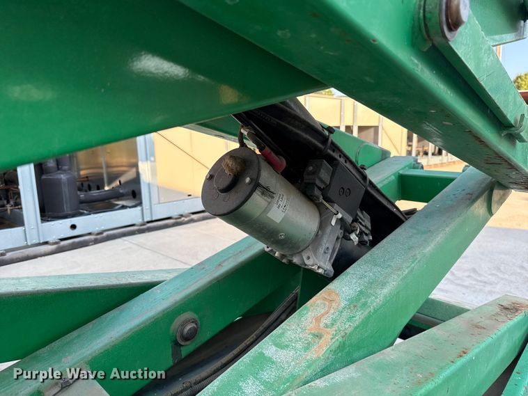 image for item FC4369 2011 JLG 2630ES scissor lift