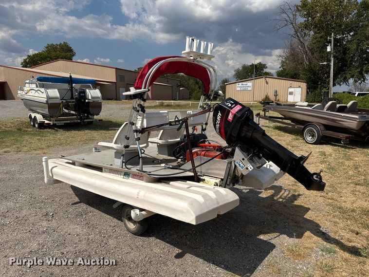 image for item FC4372 2002 Craig Catamaran Corporation boat