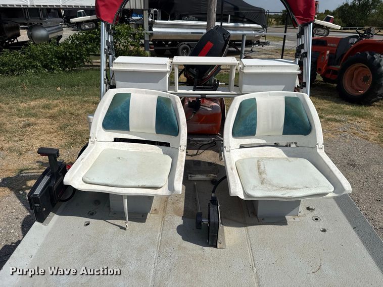 image for item FC4372 2002 Craig Catamaran Corporation boat