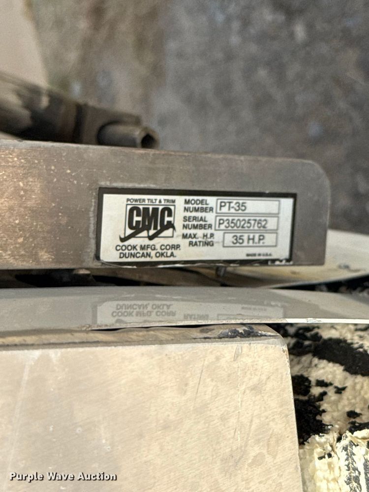 image for item FC4372 2002 Craig Catamaran Corporation boat
