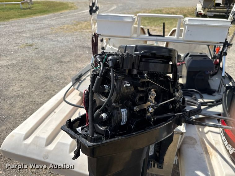image for item FC4372 2002 Craig Catamaran Corporation boat