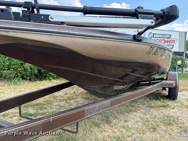 image for item FC4373 1985 Tide Craft Wildfire boat