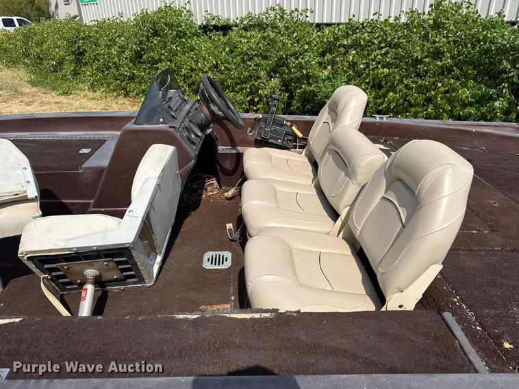 image for item FC4373 1985 Tide Craft Wildfire boat