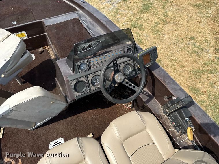 image for item FC4373 1985 Tide Craft Wildfire boat