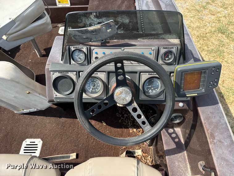 image for item FC4373 1985 Tide Craft Wildfire boat