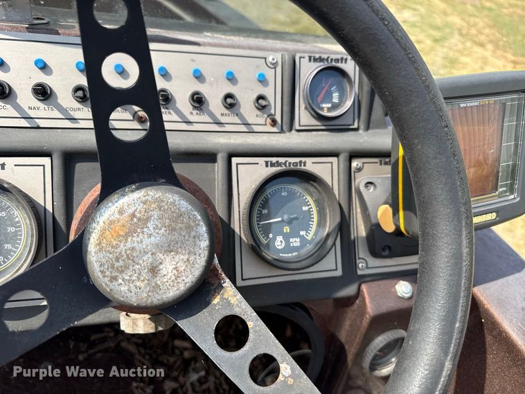 image for item FC4373 1985 Tide Craft Wildfire boat