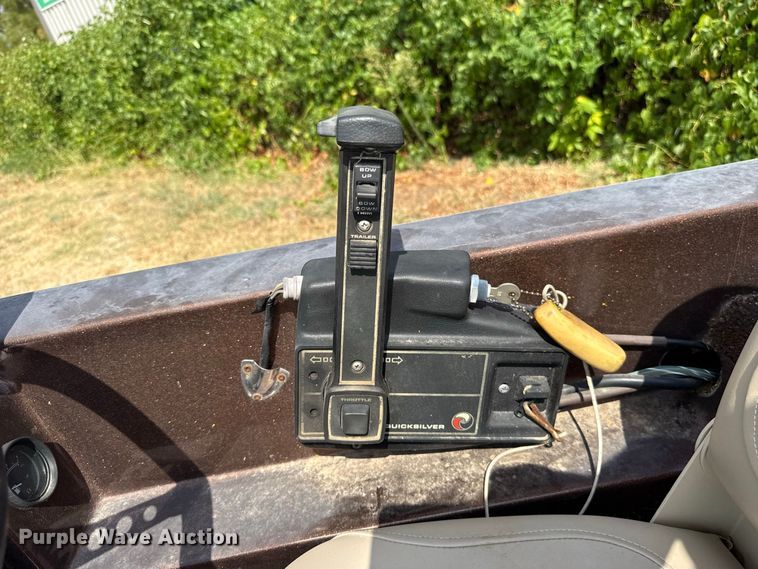 image for item FC4373 1985 Tide Craft Wildfire boat