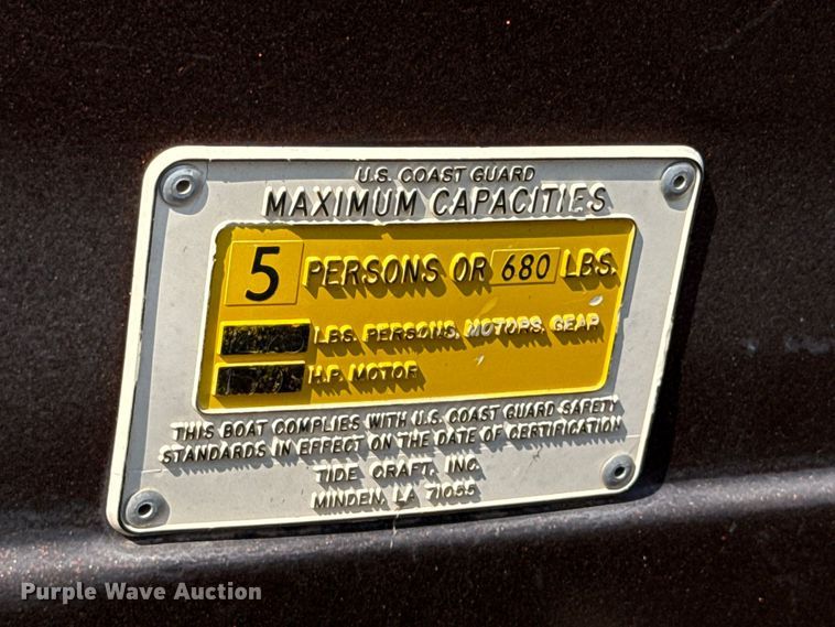 image for item FC4373 1985 Tide Craft Wildfire boat