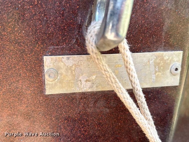 image for item FC4373 1985 Tide Craft Wildfire boat