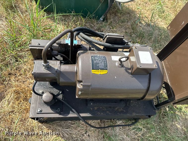 image for item FC4394 Compactor power unit