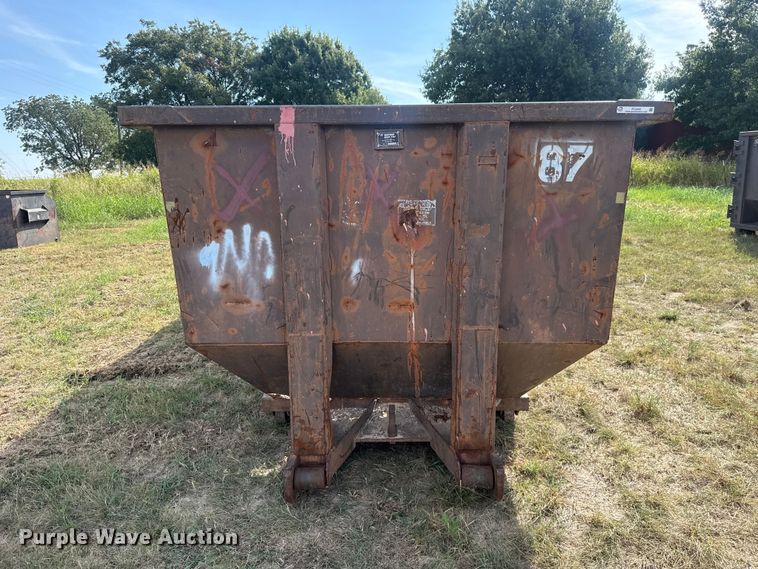 image for item FC4402 Wastequip roll-off dumpster