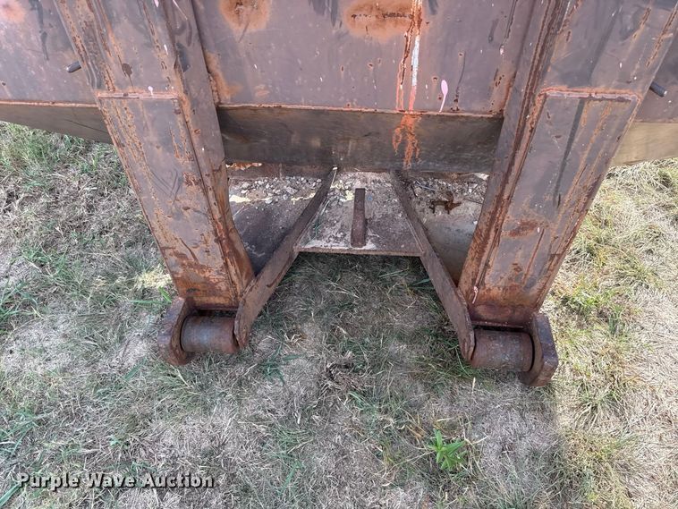 image for item FC4402 Wastequip roll-off dumpster