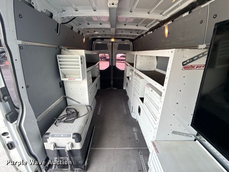 image for item FC4418 2019 Mercedes-benz Sprinter 3500 van