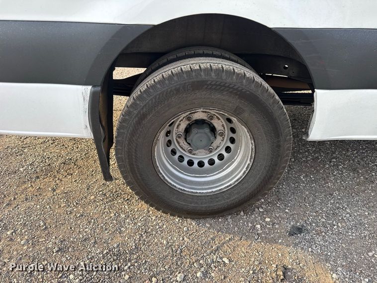 image for item FC4418 2019 Mercedes-benz Sprinter 3500 van