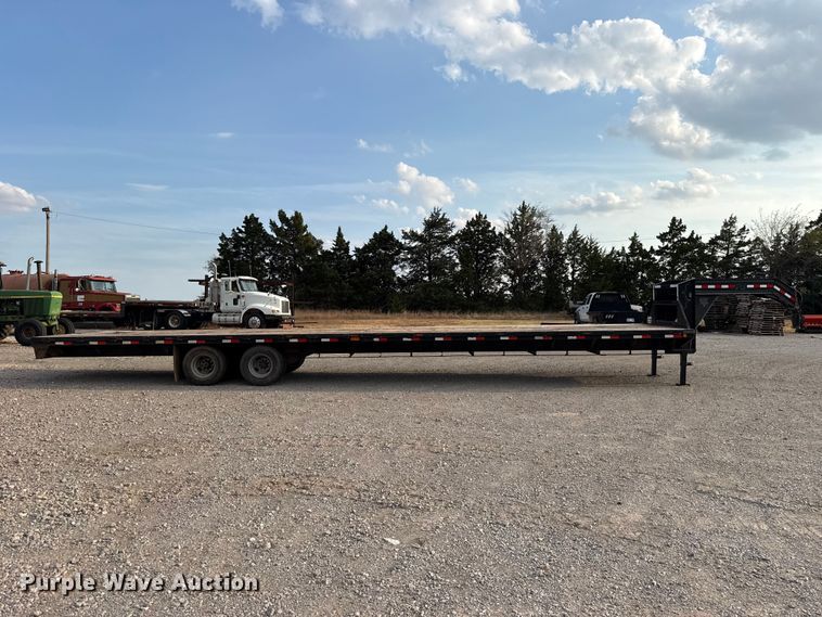 image for item FC4441 2015 PJ FD402 equipment trailer