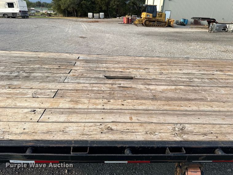 image for item FC4441 2015 PJ FD402 equipment trailer