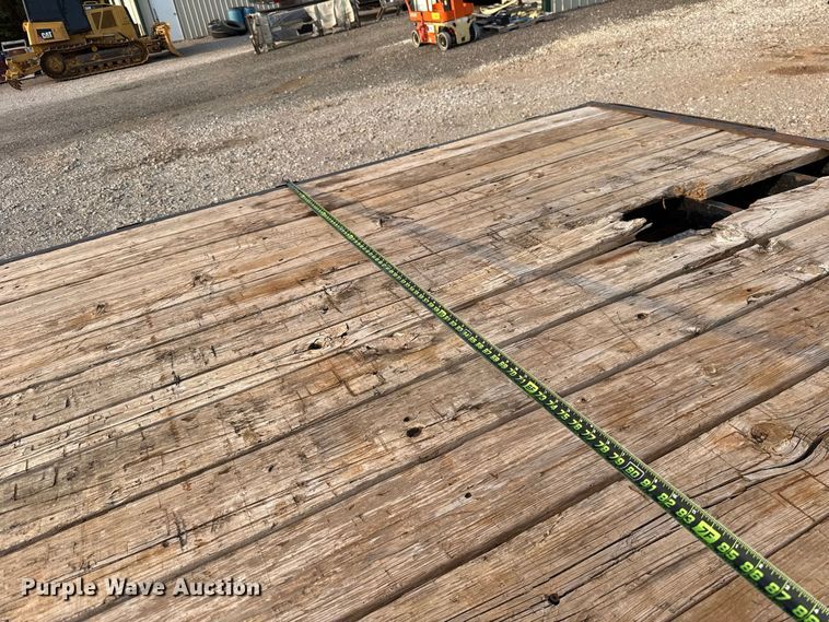 image for item FC4441 2015 PJ FD402 equipment trailer