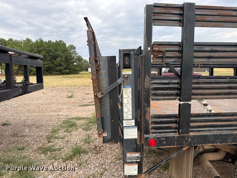 image for item FC4463 2022 RAM 5500 flatbed truck