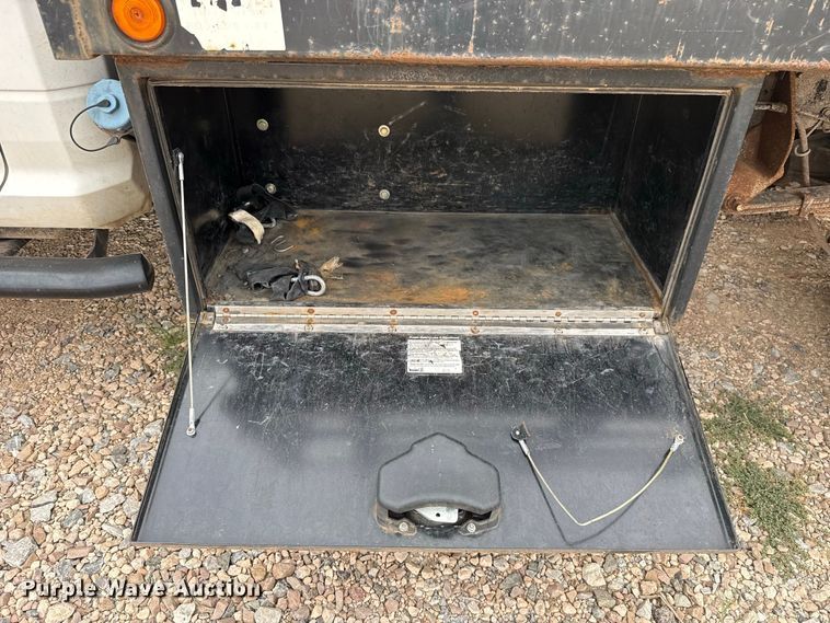 image for item FC4463 2022 RAM 5500 flatbed truck