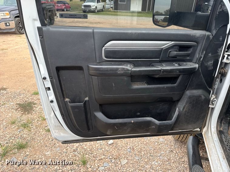 image for item FC4463 2022 RAM 5500 flatbed truck