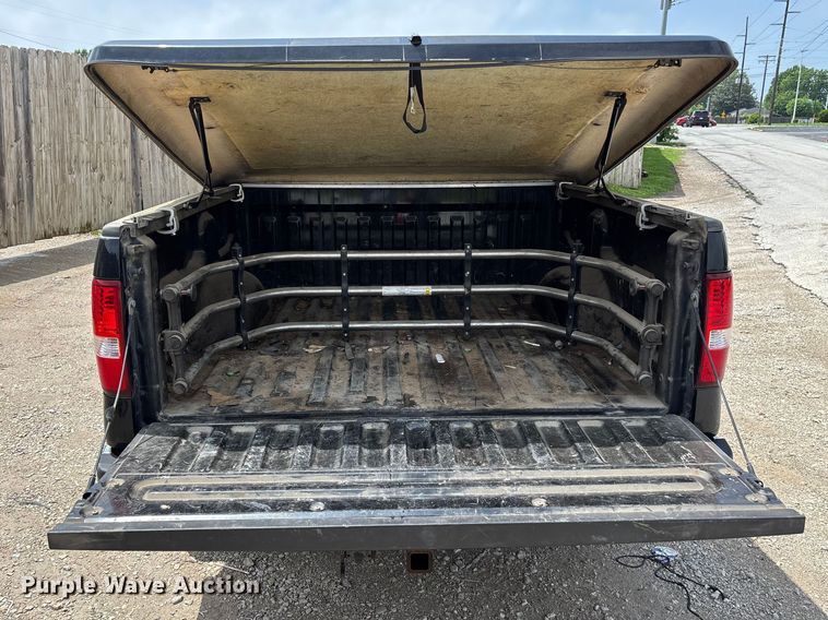 image for item FG0335 2005 Ford F150 Crew Cab pickup truck