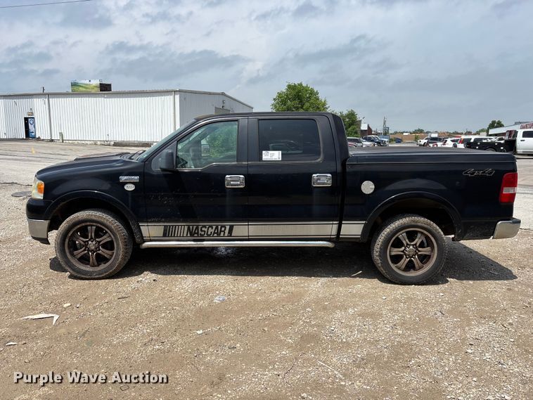 image for item FG0335 2005 Ford F150 Crew Cab pickup truck