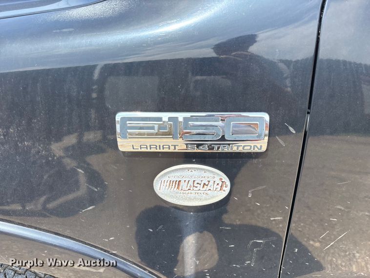 image for item FG0335 2005 Ford F150 Crew Cab pickup truck