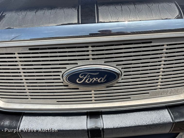 image for item FG0335 2005 Ford F150 Crew Cab pickup truck