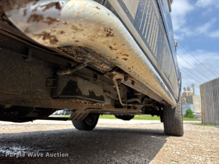 image for item FG0335 2005 Ford F150 Crew Cab pickup truck