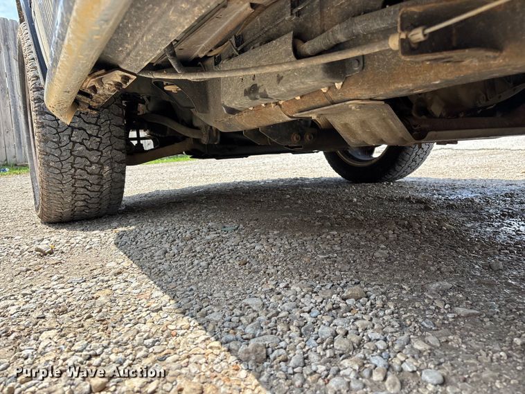 image for item FG0335 2005 Ford F150 Crew Cab pickup truck