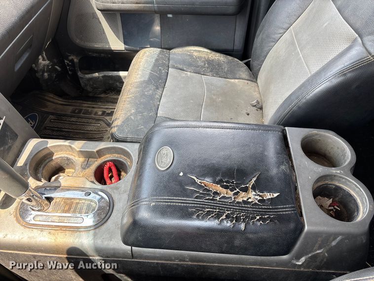image for item FG0335 2005 Ford F150 Crew Cab pickup truck