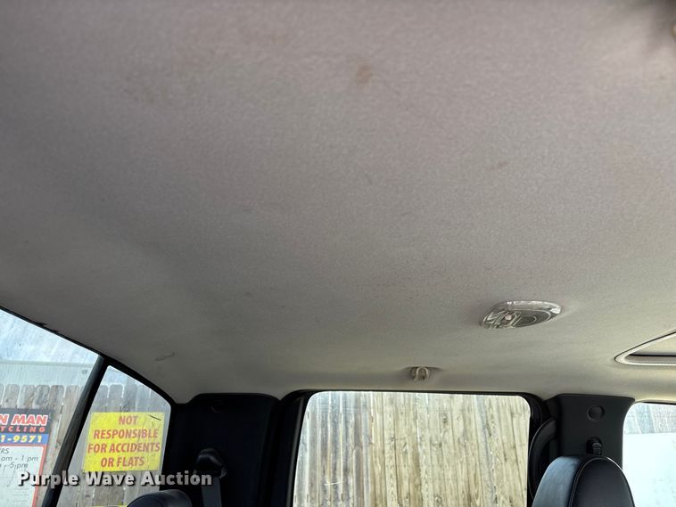 image for item FG0335 2005 Ford F150 Crew Cab pickup truck