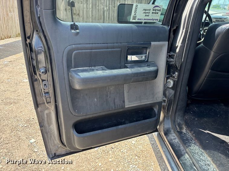 image for item FG0335 2005 Ford F150 Crew Cab pickup truck