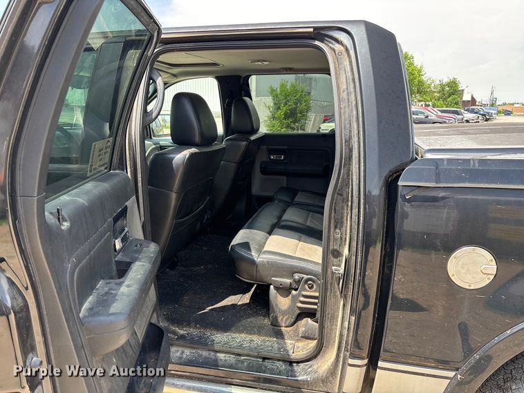 image for item FG0335 2005 Ford F150 Crew Cab pickup truck