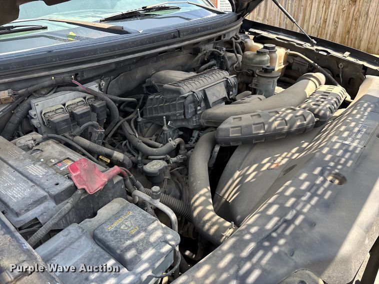 image for item FG0335 2005 Ford F150 Crew Cab pickup truck