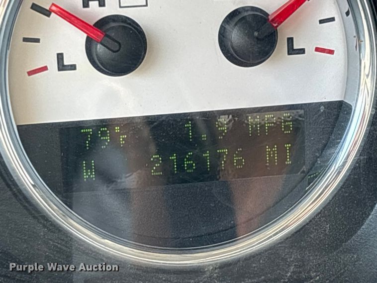 image for item FG0335 2005 Ford F150 Crew Cab pickup truck