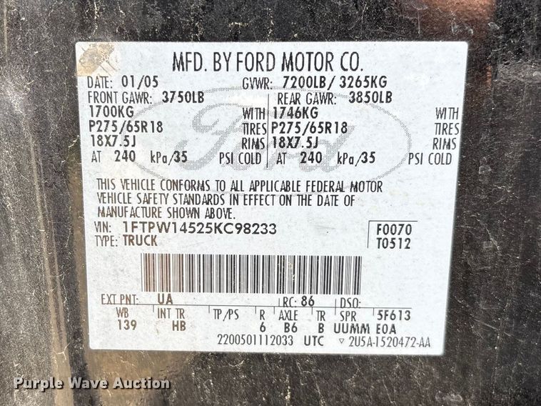 image for item FG0335 2005 Ford F150 Crew Cab pickup truck