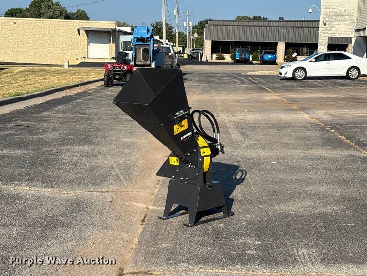Erskine CH450H compact utility loader wood chipper