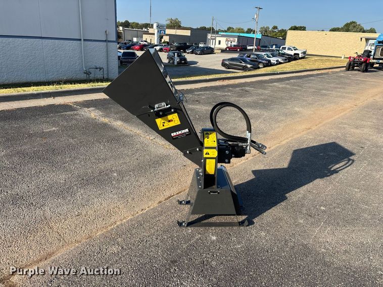 image for item FG0680 Erskine CH450H  compact utility loader wood chipper