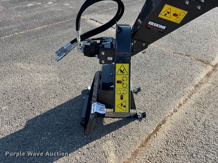 image for item FG0680 Erskine CH450H  compact utility loader wood chipper