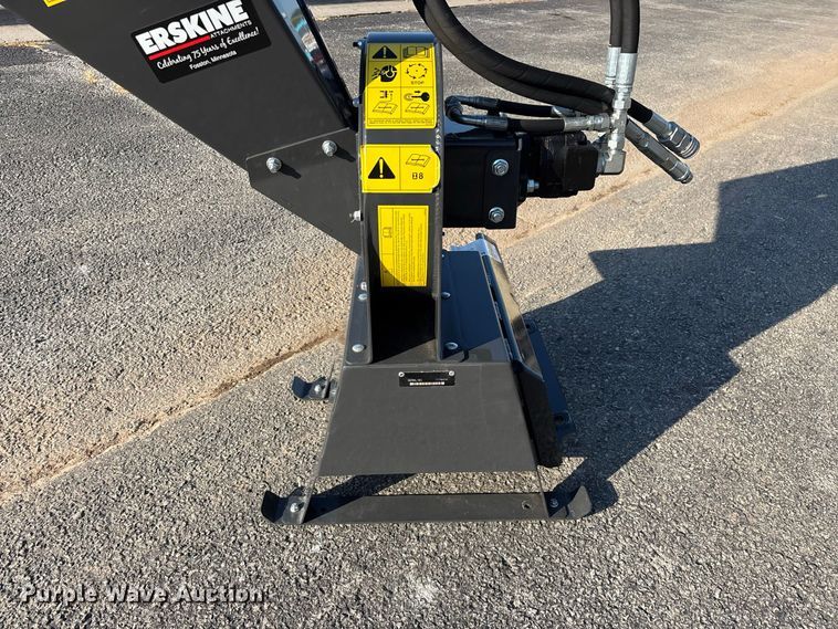 image for item FG0680 Erskine CH450H  compact utility loader wood chipper