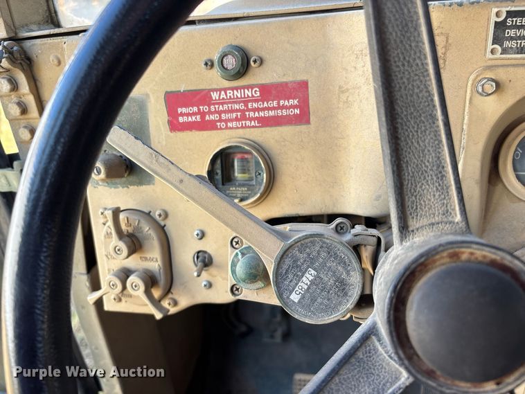 image for item FG0683 AM General HMMWV SUV